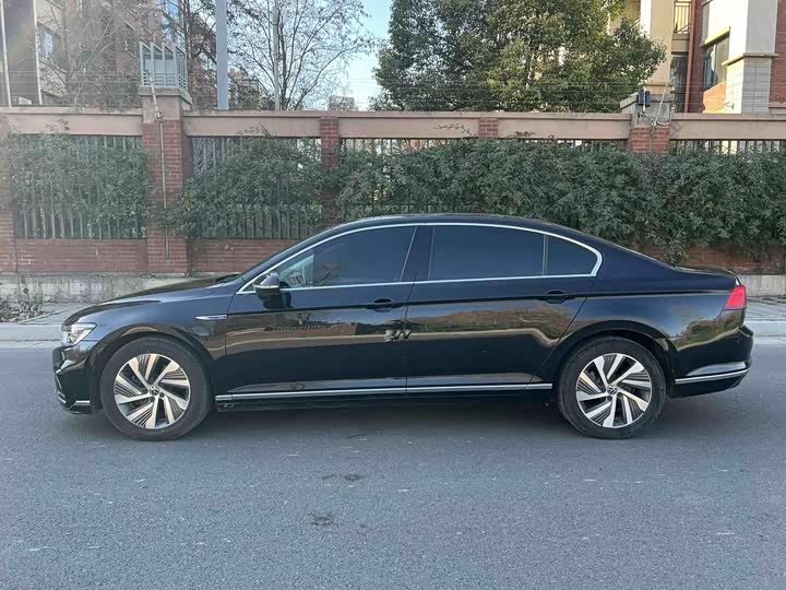 Фото 8 - Volkswagen Magotan GTE Hybrid