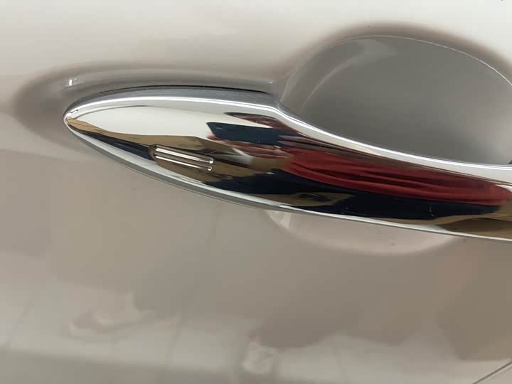 Фото 7 - Toyota Camry