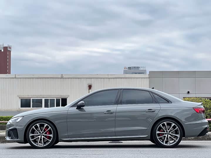 Фото 3 - Audi S4