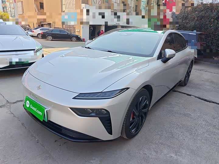 Фото 2 - Dongfeng Yipai eπ 007