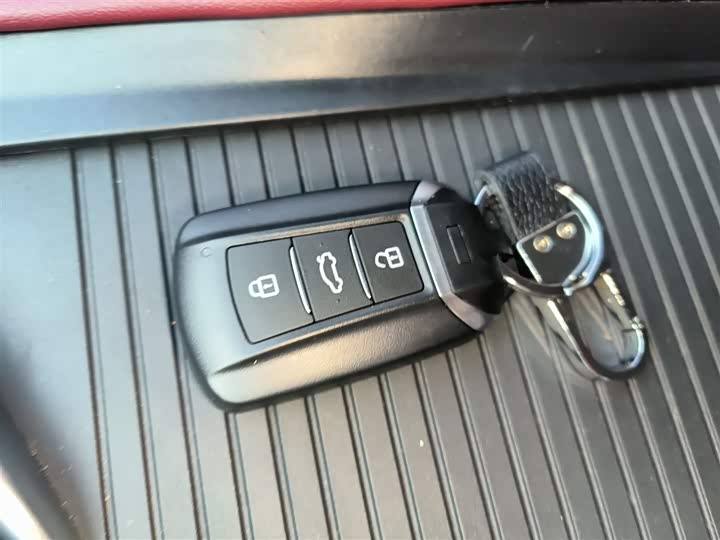 Фото 9 - Dongfeng Aeolus AX7