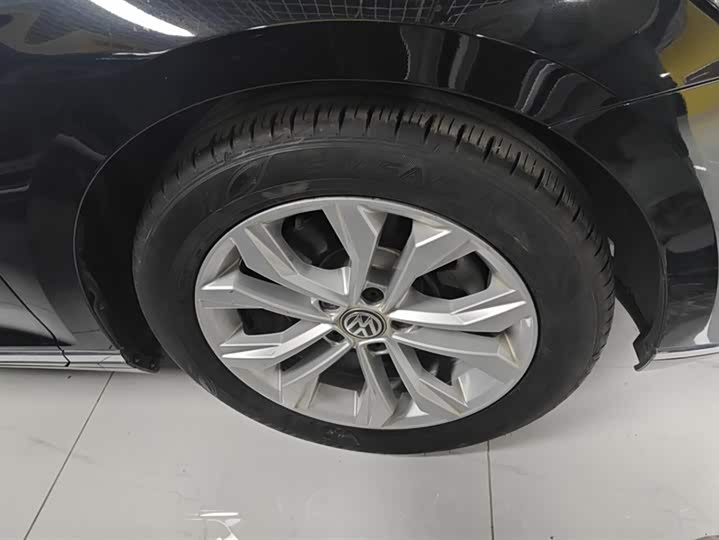 Фото 6 - Volkswagen Magotan