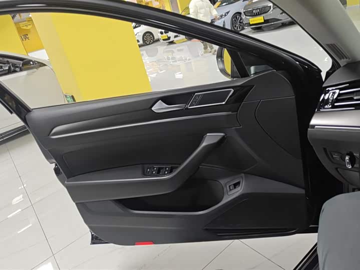 Фото 7 - Volkswagen Magotan