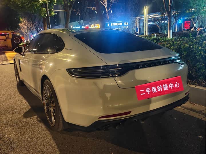 Фото 4 - Porsche Panamera