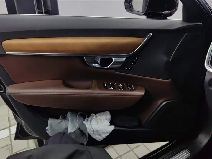 Фото 7 - Volvo S90