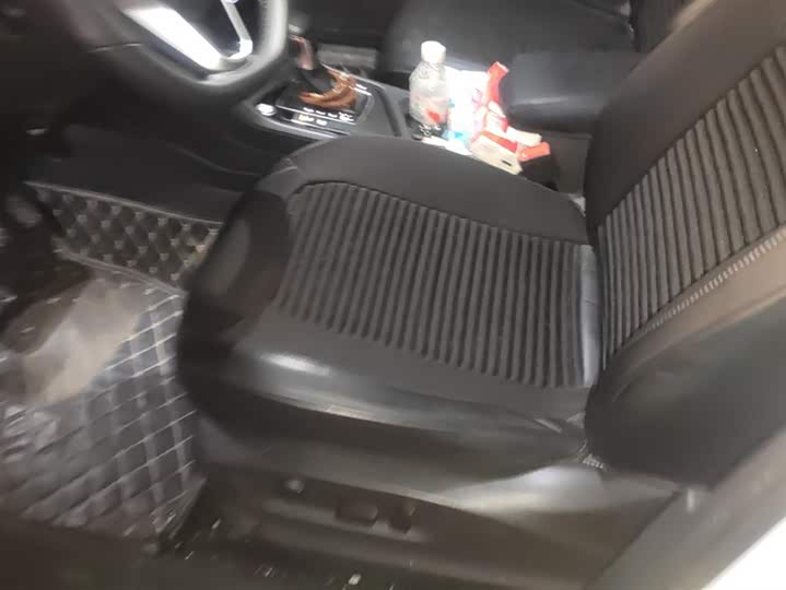 Фото 9 - Volkswagen Tiguan L Pro