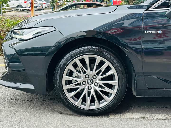 Фото 7 - Toyota Avalon