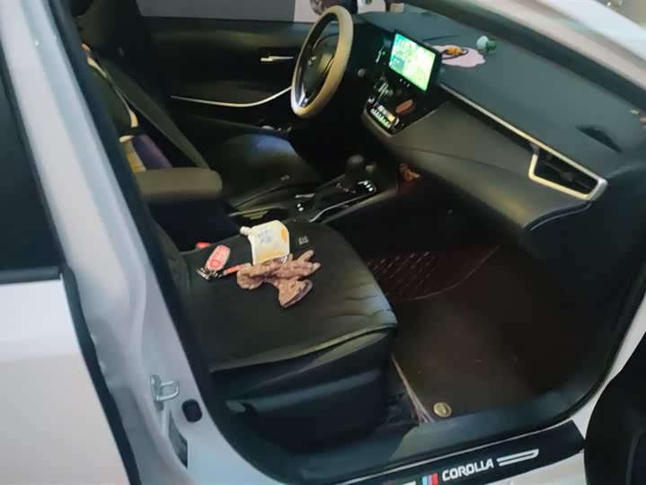 Фото 8 - Toyota Corolla