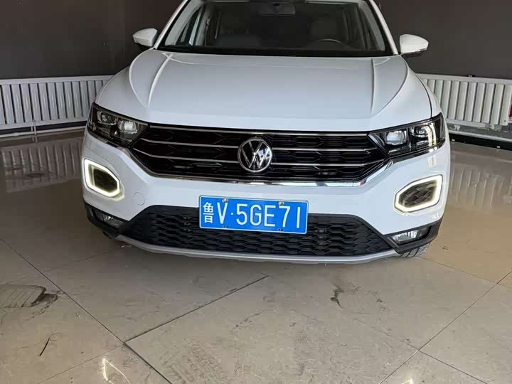 Фото 2 - Volkswagen T-Roc