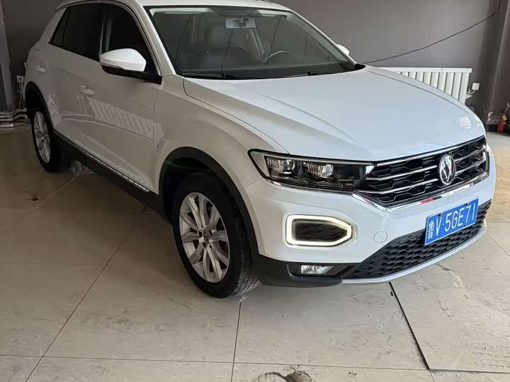 Фото 3 - Volkswagen T-Roc