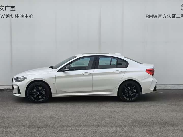 Фото 3 - BMW 1 Series