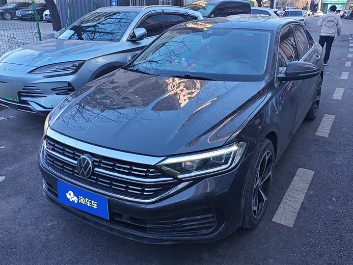 Фото 1 - Volkswagen Sagitar L