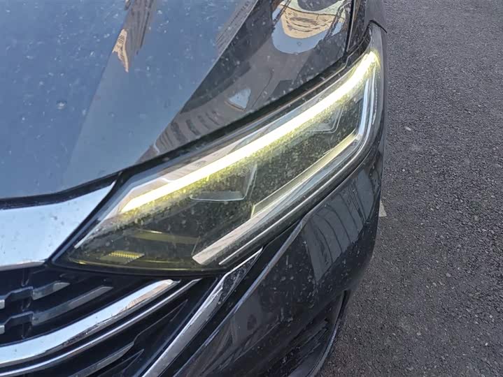 Фото 5 - Volkswagen Sagitar L