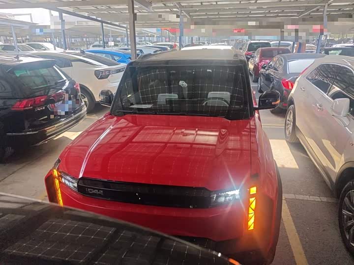 Фото 3 - Chery iCar 03T