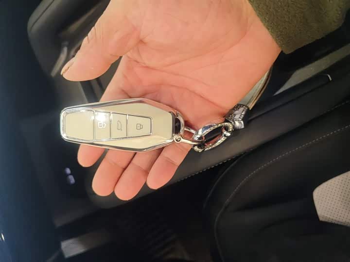 Фото 9 - Chery iCar 03T