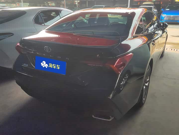 Фото 3 - Toyota Avalon