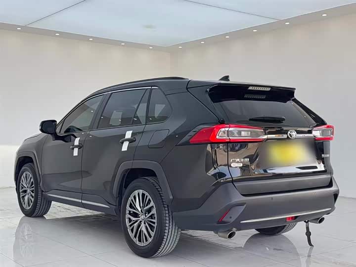 Фото 5 - Toyota Wildlander