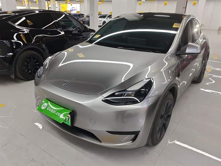 Фото 1 - Tesla Model Y