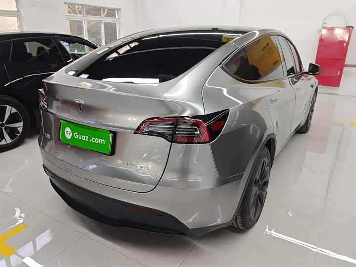 Фото 7 - Tesla Model Y