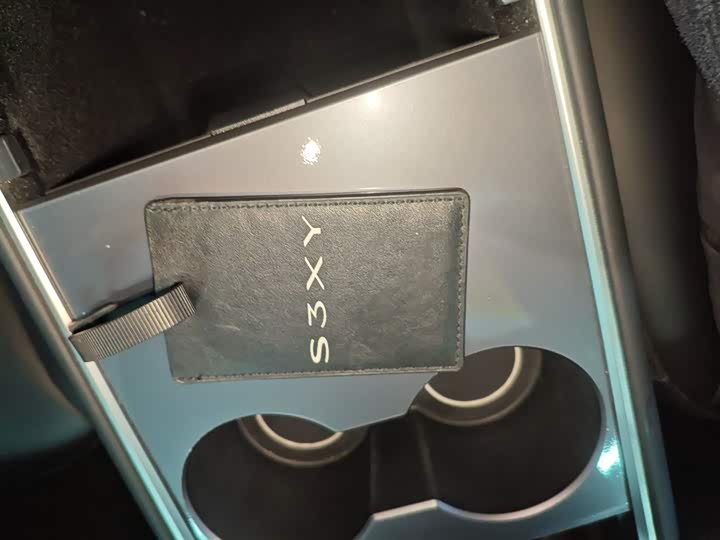 Фото 9 - Tesla Model Y