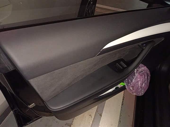 Фото 7 - Tesla Model 3