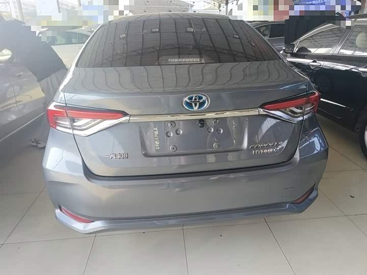 Фото 6 - Toyota Corolla