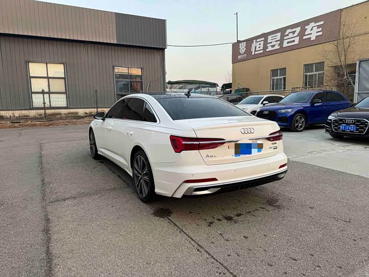 Фото 6 - Audi A6L