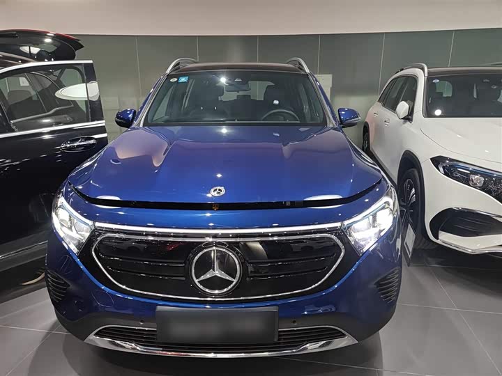 Фото 3 - Mercedes-Benz EQB