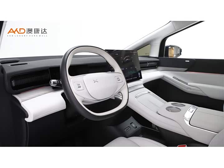 Фото 6 - XPeng X9