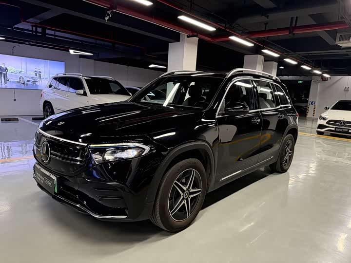 Фото 1 - Mercedes-Benz EQB