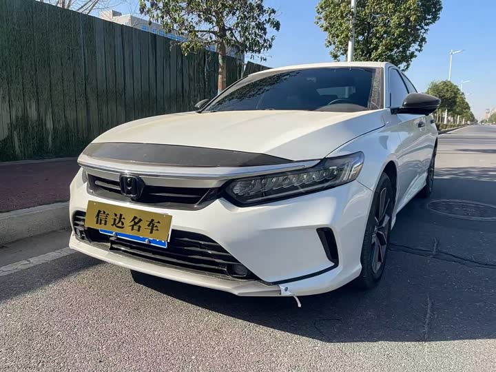 Фото 1 - Honda Inspire