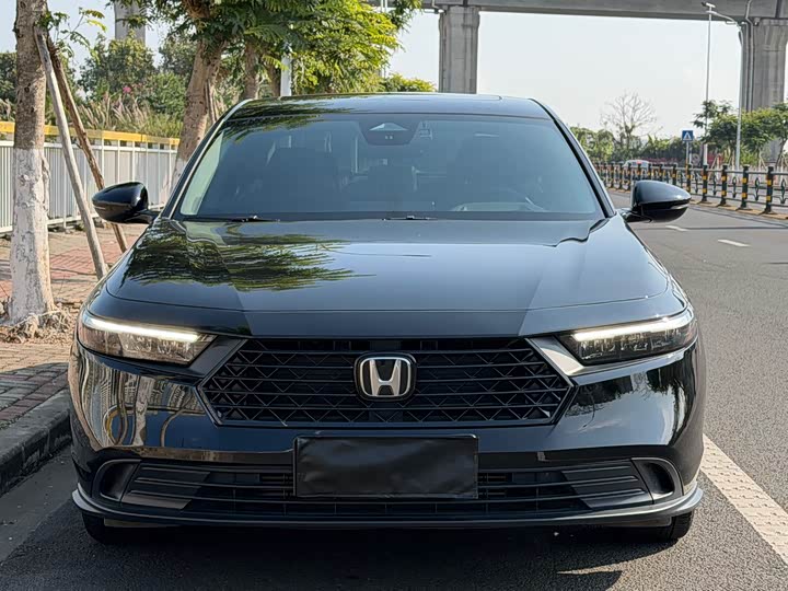 Фото 2 - Honda Accord