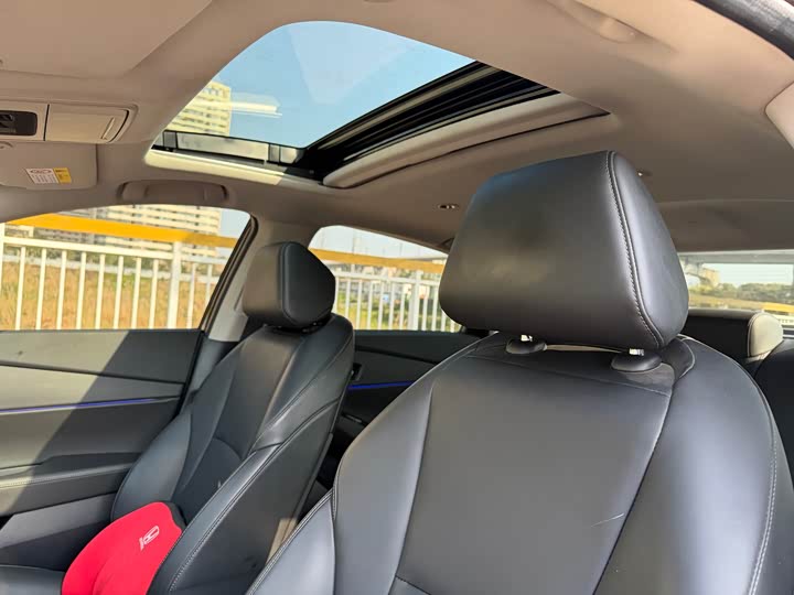 Фото 6 - Honda Accord