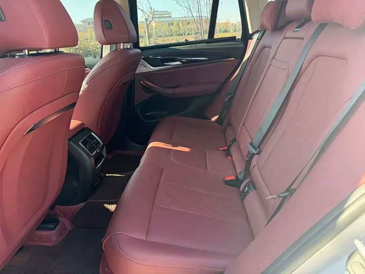 Фото 6 - BMW iX3