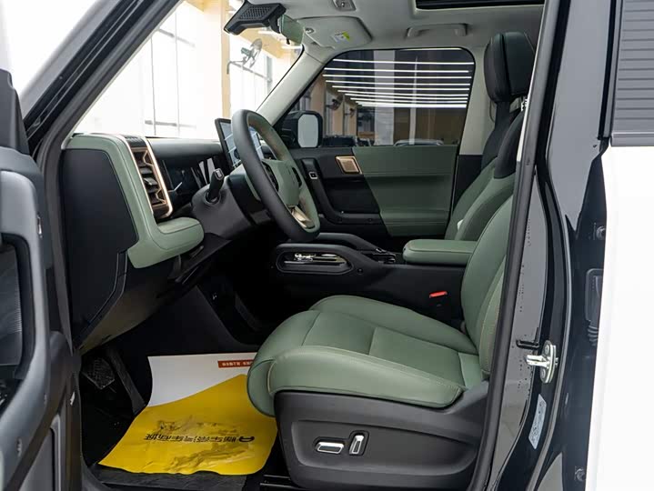 Фото 7 - Chery iCar 03