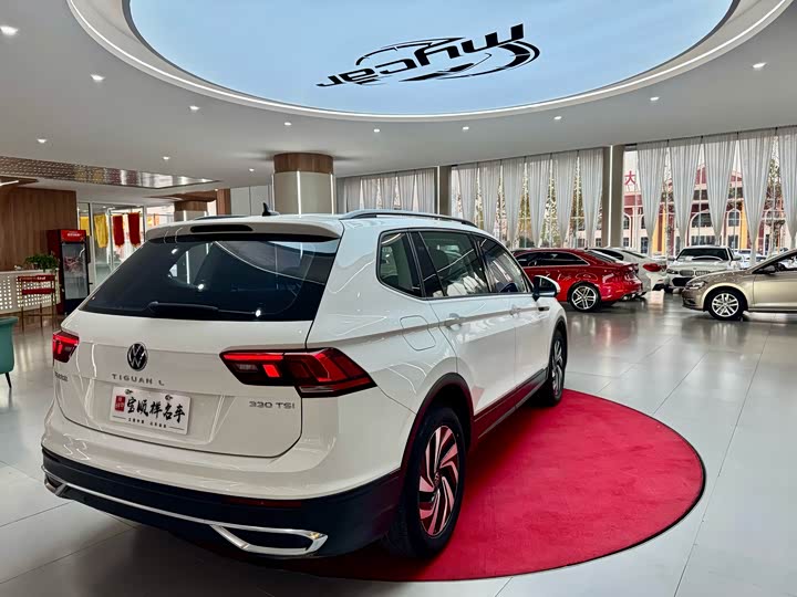 Фото 5 - Volkswagen Tiguan L Pro