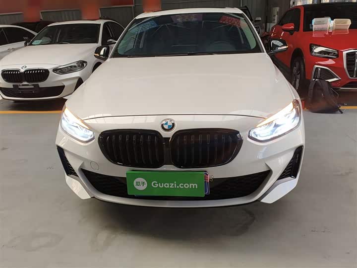 Фото 3 - BMW 1 Series