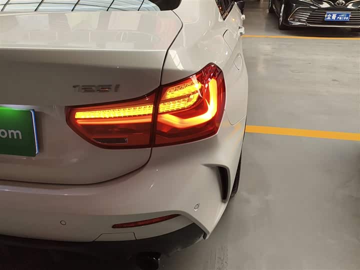 Фото 8 - BMW 1 Series