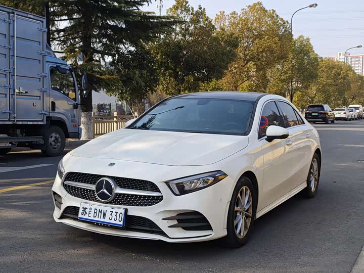 Фото 1 - Mercedes-Benz A-Class