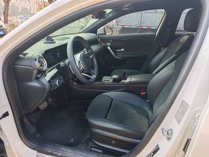 Фото 4 - Mercedes-Benz A-Class