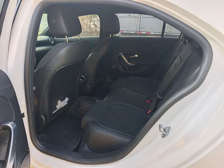 Фото 5 - Mercedes-Benz A-Class