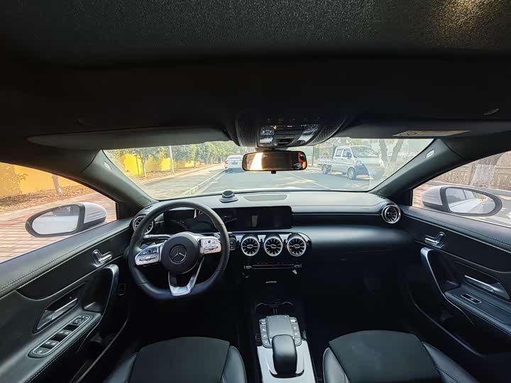 Фото 6 - Mercedes-Benz A-Class