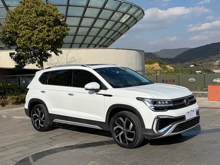 Фото 3 - Volkswagen Tharu