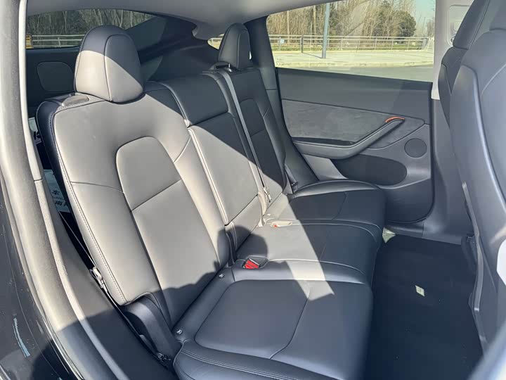 Фото 9 - Tesla Model Y