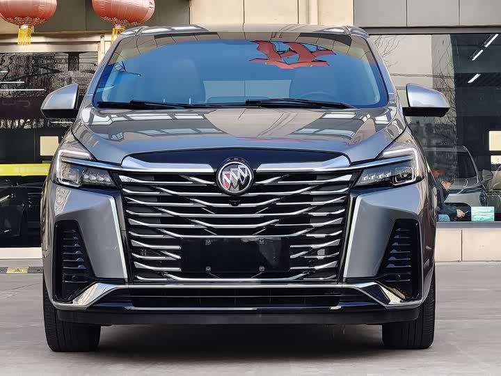 Фото 2 - Buick GL8 ES