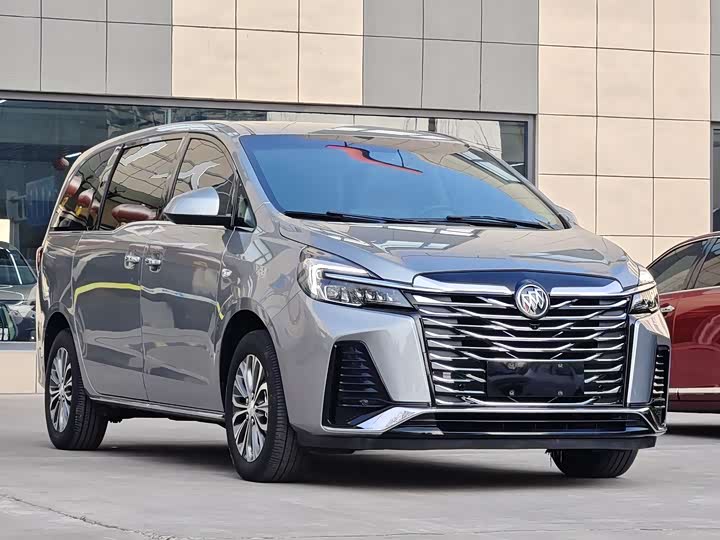 Фото 3 - Buick GL8 ES