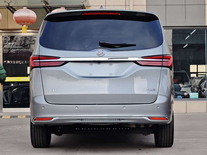 Фото 6 - Buick GL8 ES