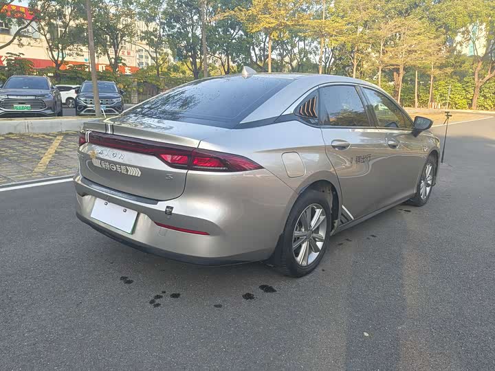 Фото 4 - GAC Aion S