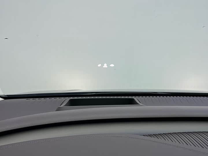 Фото 8 - Denza D9