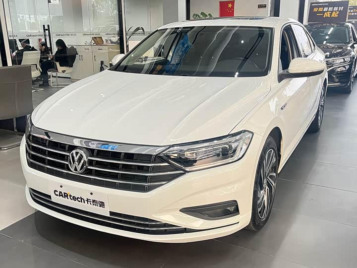 Фото 1 - Volkswagen Sagitar L